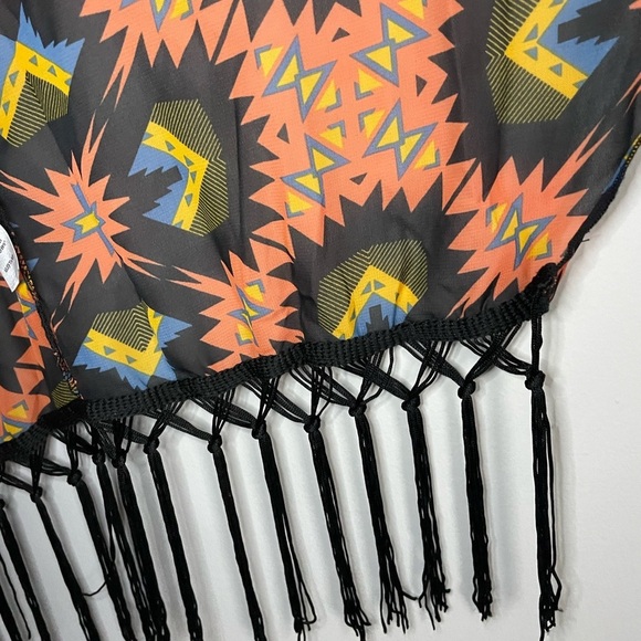 Lularoe Bright Geometric Monroe Kimono with Black Fringe - Picture 11 of 13